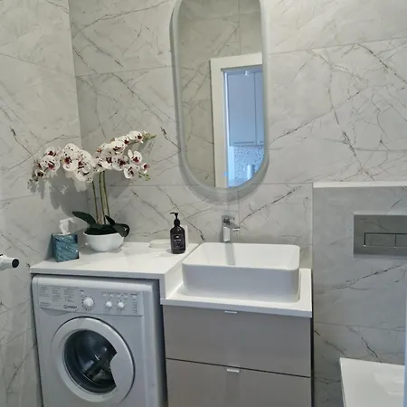 Daire Pomorska 107a Łódź